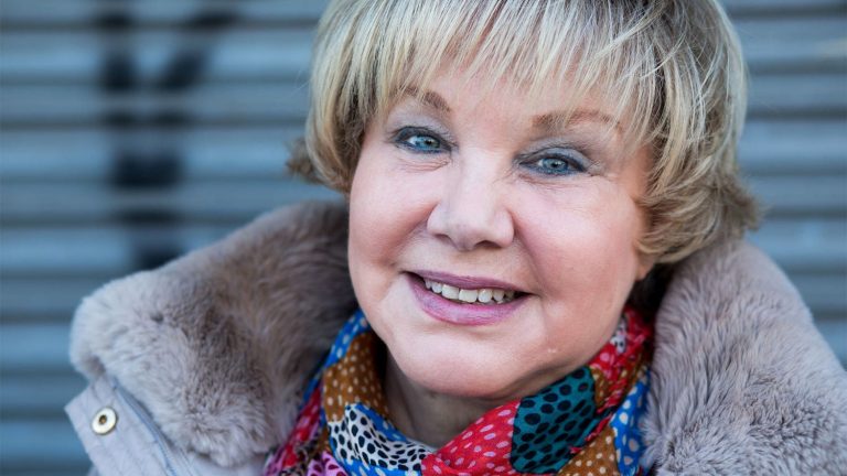 Karina se pronuncia sobre la posible marcha de Isabel Pantoja a México