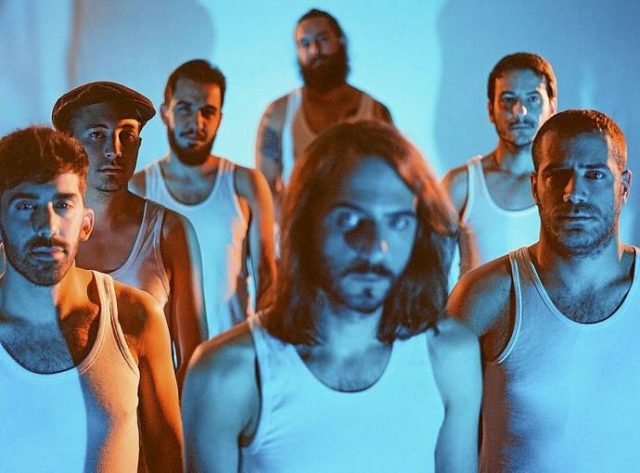 LA M.O.D.A.  Ninguna ola