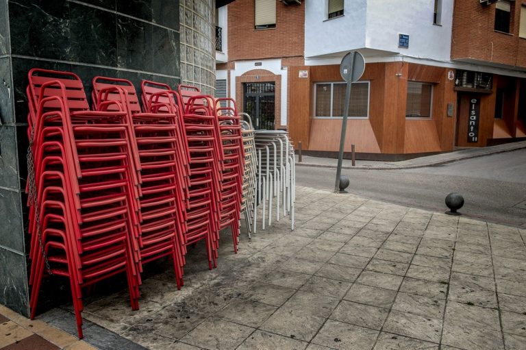 La hostelería cierra 2020 como el sector que peor paga por la crisis sanitaria