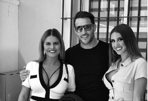 La isla de las tentaciones 3: el 'ligoteo' de la madre de Marina con un tentador, ¡y sabemos quién es!