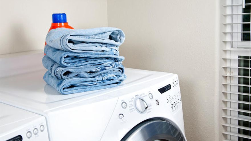 Lavar vaqueros en lavadora