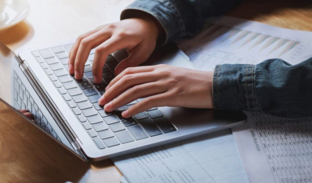 Cómo saber si tu móvil tiene un virus 83 virus