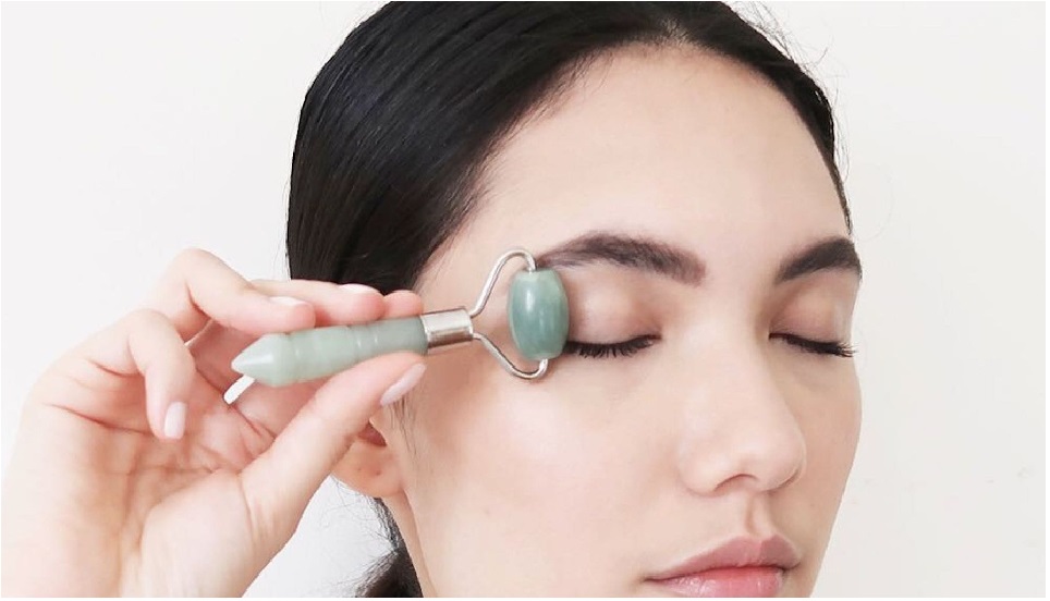 Masajear con el rodillo de jade