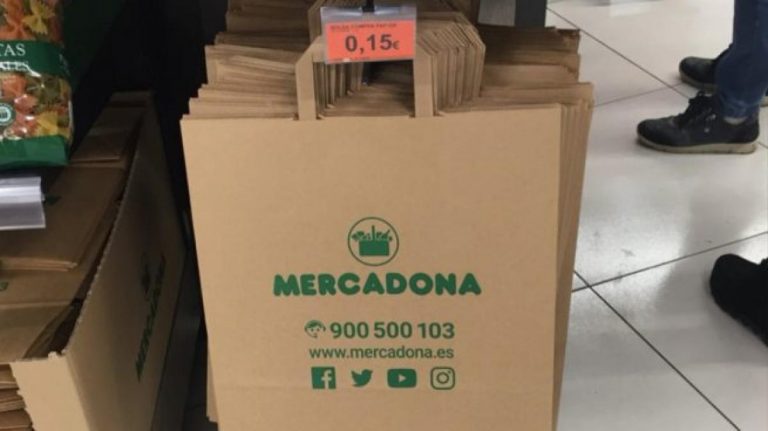 Mercadona elimina las bolsas de plástico de un solo uso en todas sus tiendas
