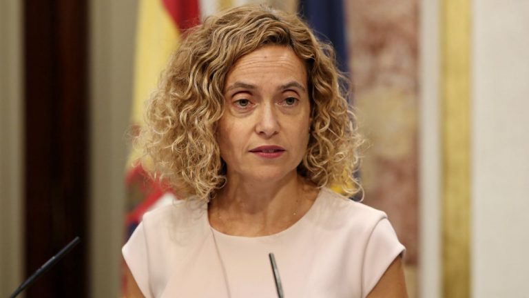La presidenta del Congreso avisa de que 