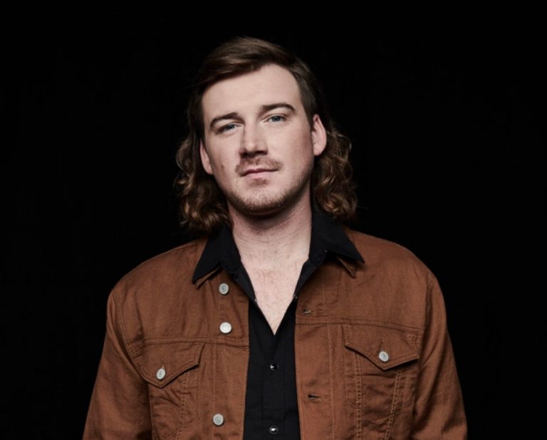 Morgan Wallen vuelca un piano de cola en pleno concierto: las redes lo destrozan