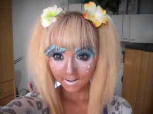 Mujeres a las que deberían prohibir usar maquillaje 1 Mujeres a las que deberían prohibir usar maquillaje