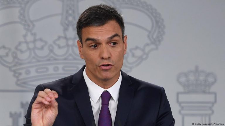 Pedro Sánchez admite que el paro juvenil es 