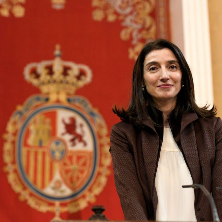 Presidenta Senado alerta del riesgo del 