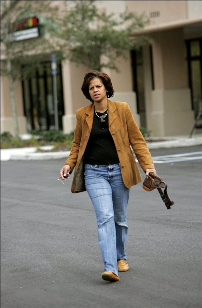 Jamás creerás lo que hace ahora Ronna Keith, la mujer de Julio Iglesias Puga, 'Papuchi' 130 Por fín habló Ronna Keith