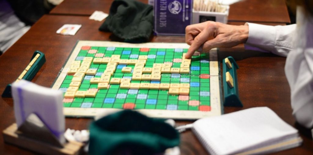 Prepararse para jugar Scrabble