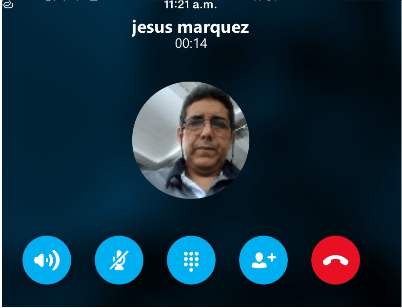 Realiza una llamada de voz por Skype