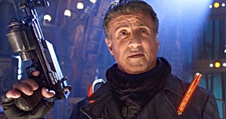 Samaritan: Todo lo que sabemos sobre la película de superhéroes de Sylvester Stallone