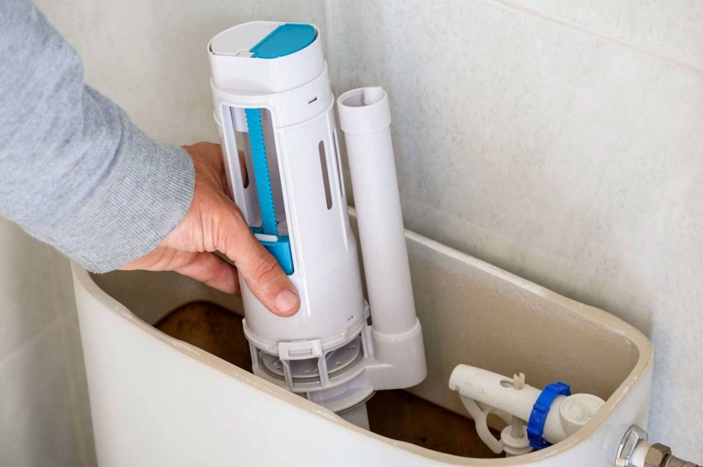 Sustituir pieza de la cisterna