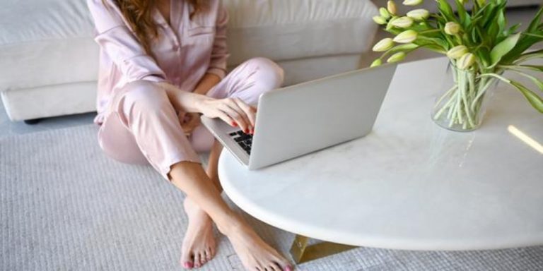 El motivo por el que no debes teletrabajar en pijama