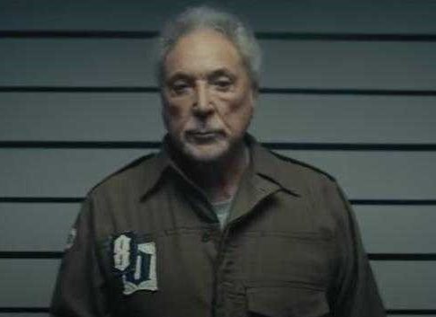 Tom Jones - No Hole In My Head (2) Tom Jones - No Hole In My Head