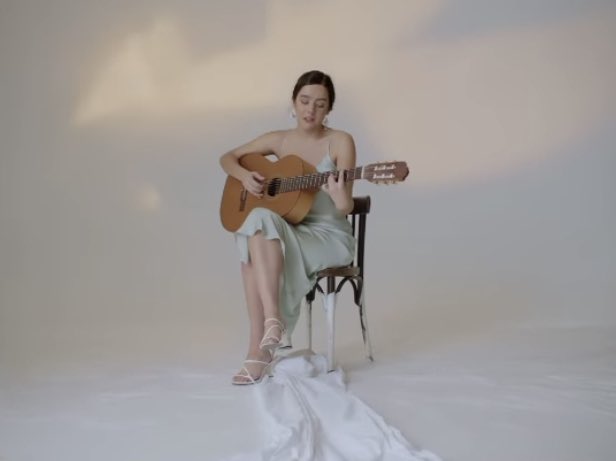 Valeria Castro La corriente