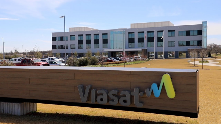 Viasat adquiere la empresa de soluciones de redes RigNet por 183 millones