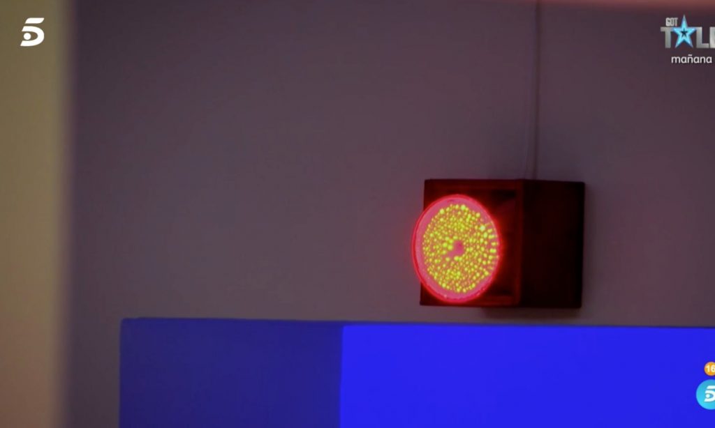 Ya ha empezado a sonar la alarma con Marina, Isaac, Simone y Lola.