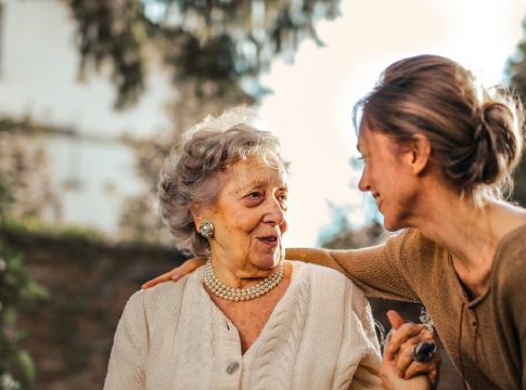 ancianos residencia de ancianos
