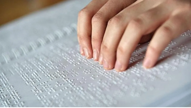 Más de 285 millones de personas ciegas reivindican hoy su derecho a leer en Braille