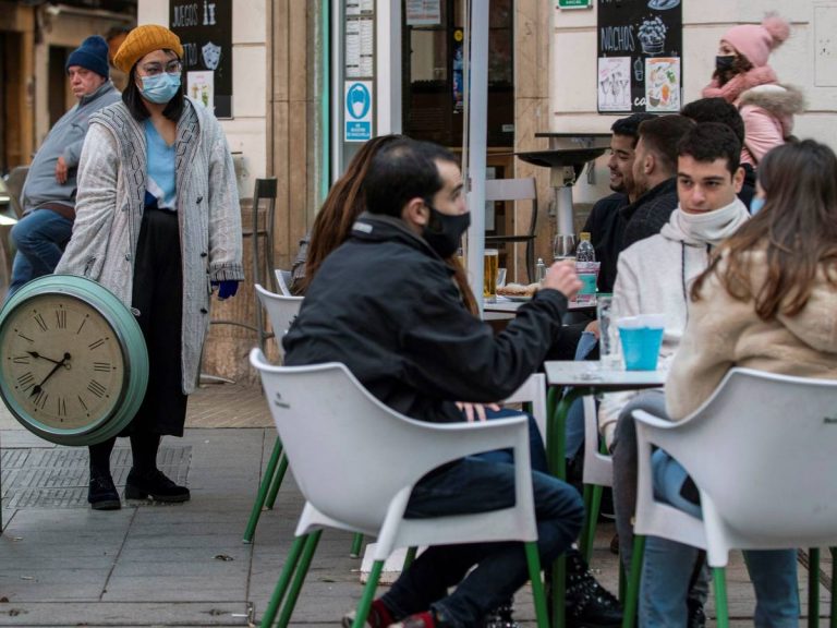 Baleares cerrará durante dos semanas bares, restaurantes y gimnasios