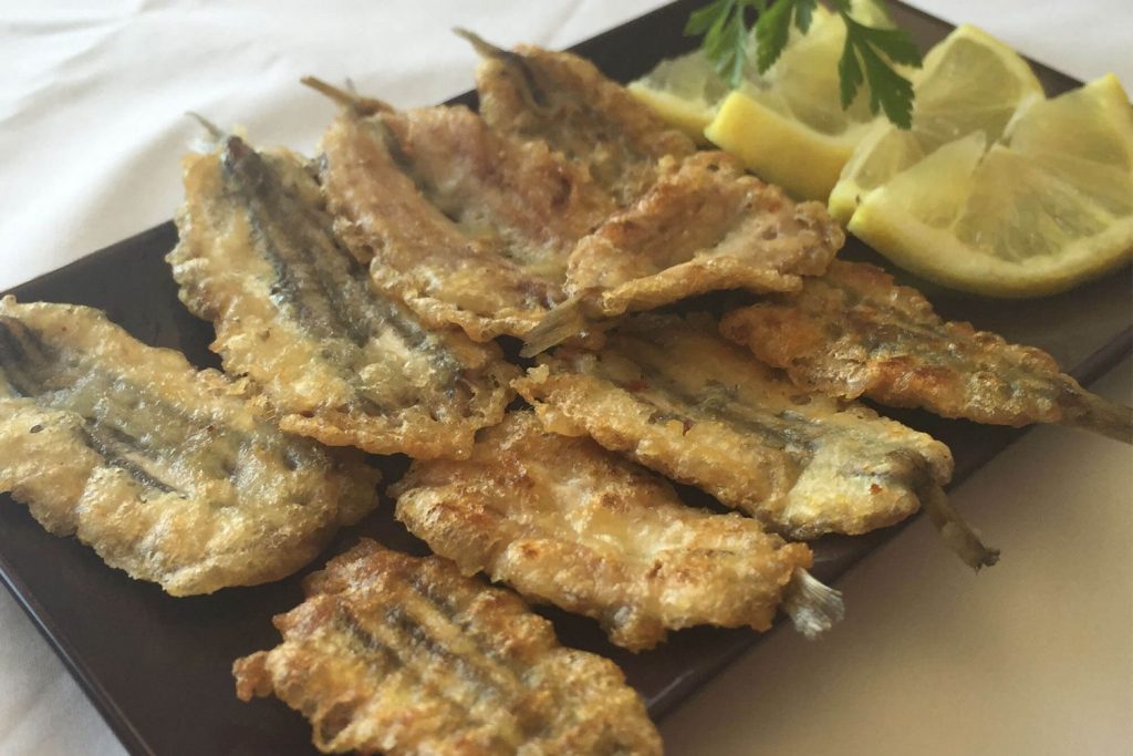 Menos no puedes tardar en preparar estos riquísimos boquerones al limón.