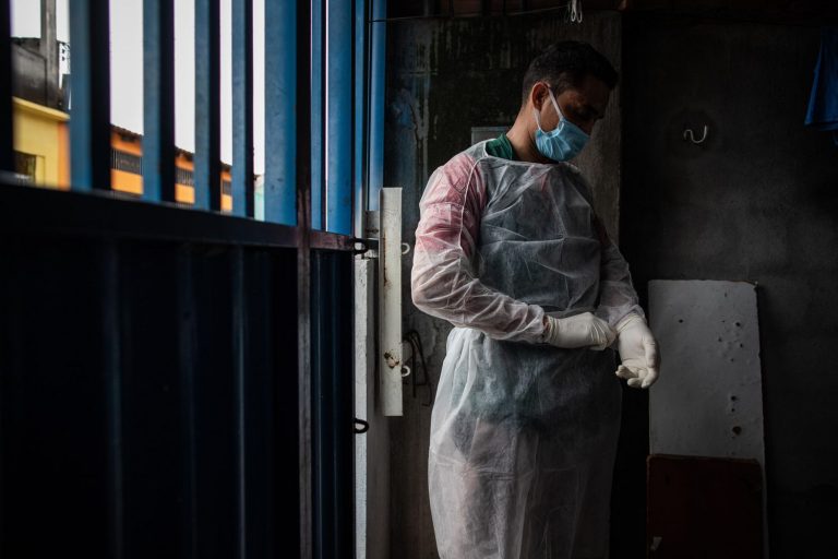 Cataluña registra 3.992 casos y 69 fallecidos más en las últimas 24 horas