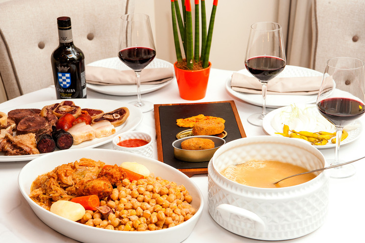 Cocinar un buen cocido también es un arte.