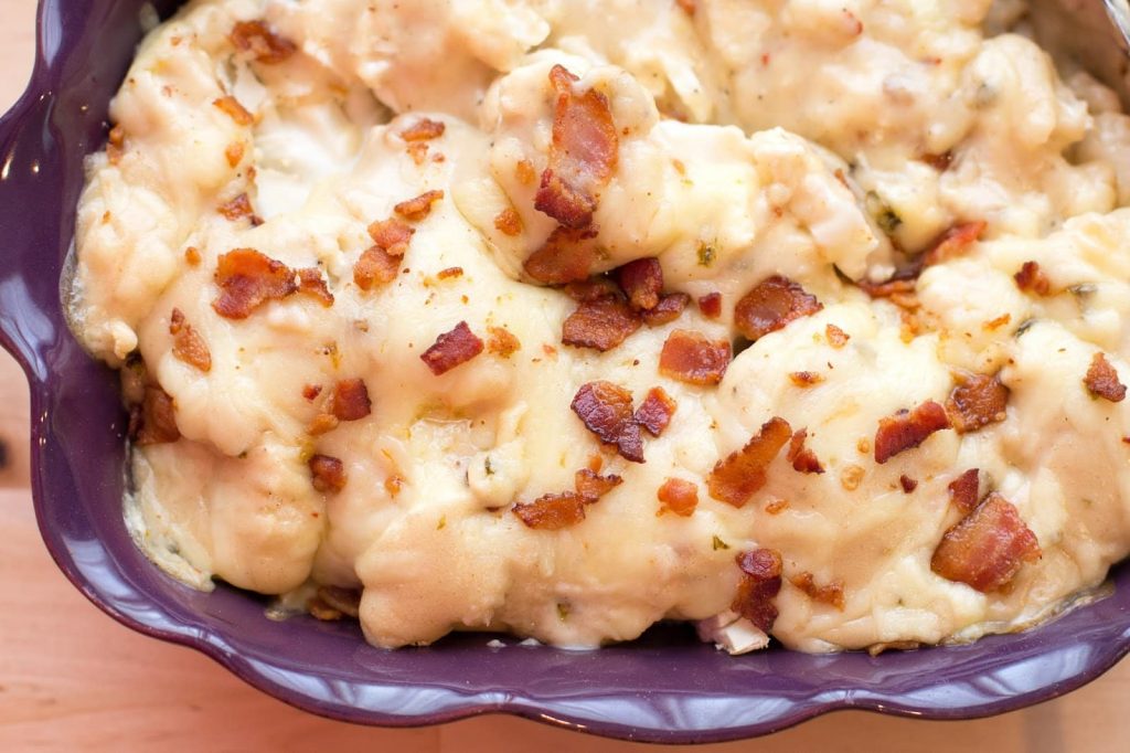 Cómo hacer coliflor con bacon y queso 1 Preparación de la coliflor con bacon y queso