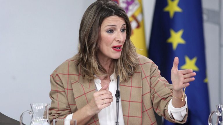 Yolanda Díaz se une a los partidos de la oposición que piden la salida de Illa