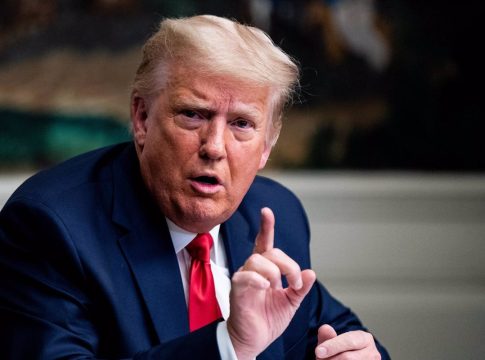 Parler, la red social de los 'trumpistas', será borrada de la Apple Store y de Amazon Parler, la red social de los 'trumpistas', será borrada de la Apple Store y de Amazon