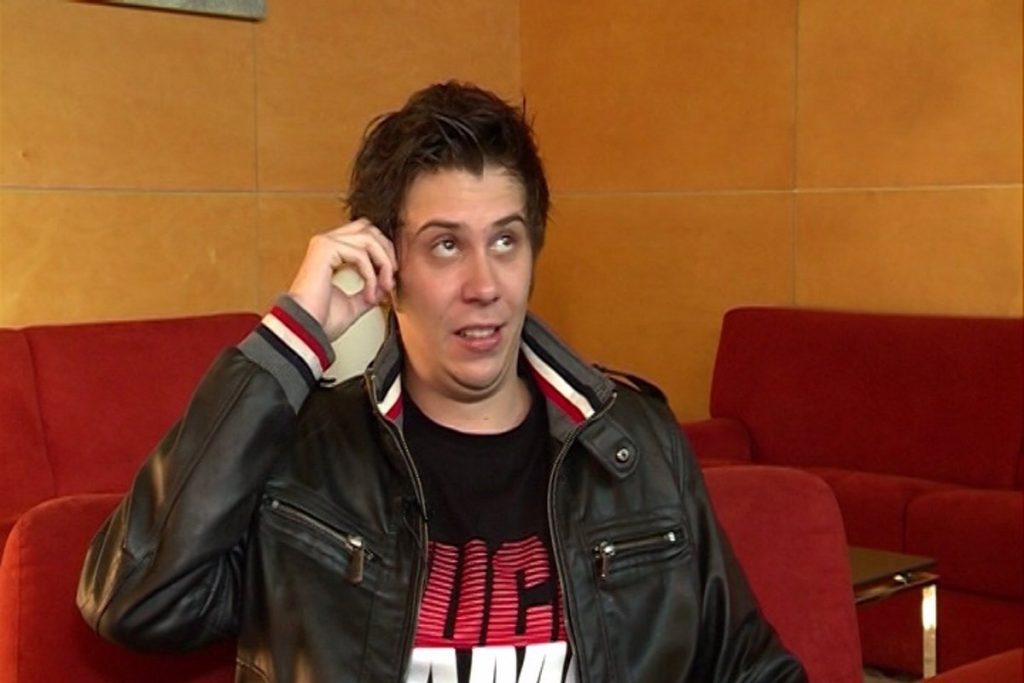 El Rubius dice no entender tantos ataques a su persona tras decidir irse a Andorra.