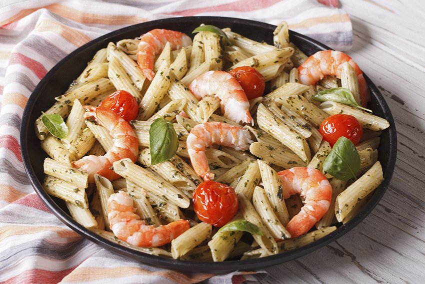 Cómo hacer una ensalada de pasta con gambas 31 Elaboración de la ensalada de pasta con gambas