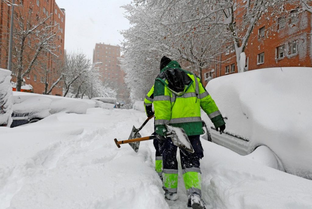 Cómo reclamar si te has caído y herido por la nieve o el hielo