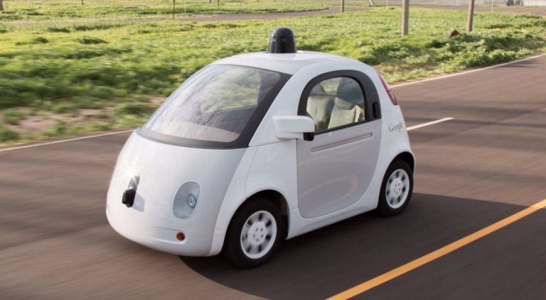 Trump indulta al ingeniero que robó datos del coche autónomo de Google