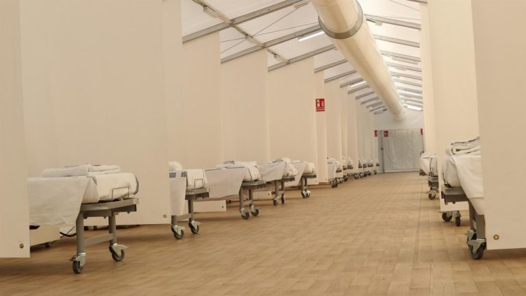 El hospital de campaña de Alicante recibe a los primeros pacientes con Covid