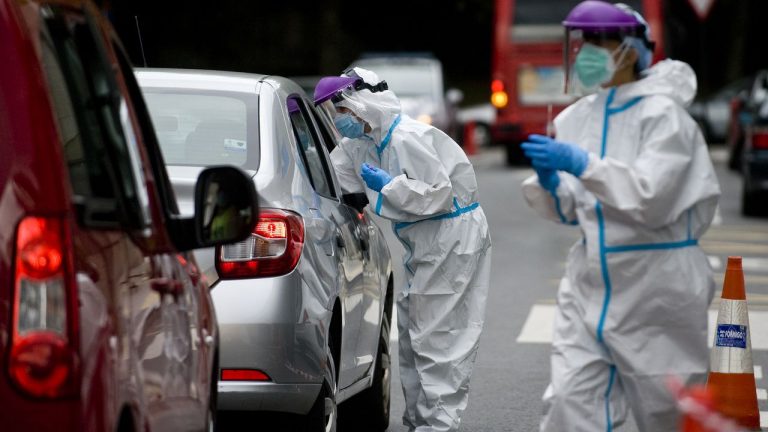 Los hospitalizados en Galicia se disparan con 84 más