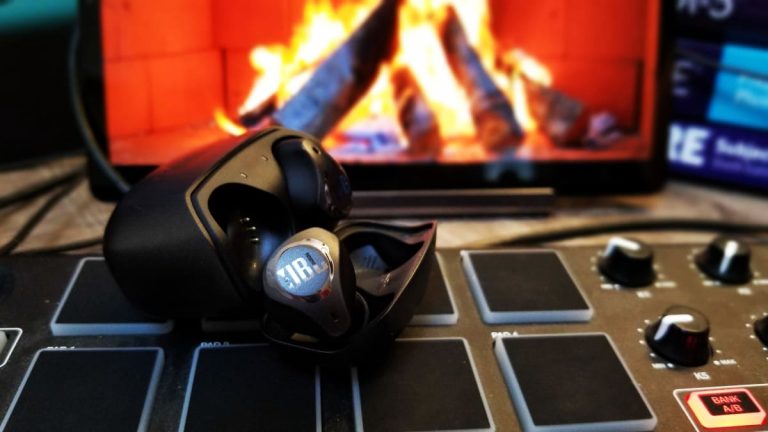 JBL celebra su 75 aniversario con novedades en las gamas Live, Tour, Multibeam y Charge