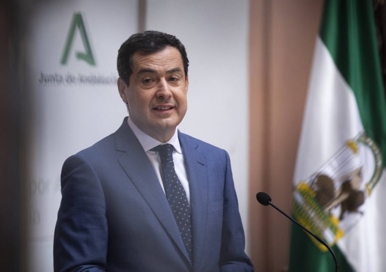 Moreno: El confinamiento total no está en el horizonte del Gobierno andaluz