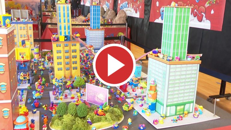 800.000 piezas de Lego inundan el Castillo de Alaquàs