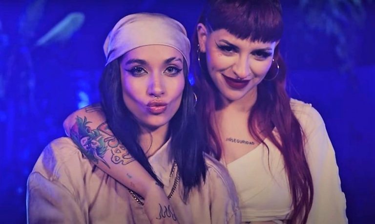 Maria Becerra y Cazzu juntas en 'Animal'