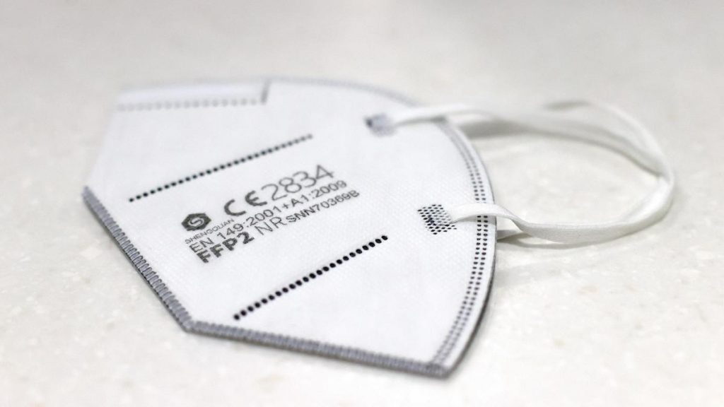 Cómo debes ponerte una mascarilla FFP2 para que proteja mejor según un experto de Harvard 110 La mascarilla FFP2