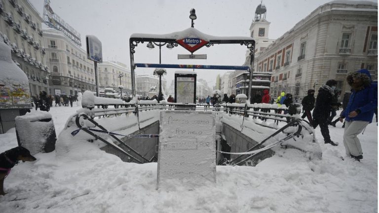 Metro Madrid volverá a abrir para facilitar los desplazamientos esenciales