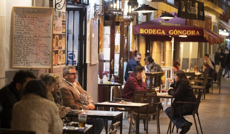El 88% de los restaurantes afirma haber reorientado su negocio por el Covid