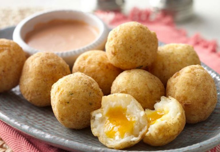 Cómo hacer unas patatas fritas rellenas de queso