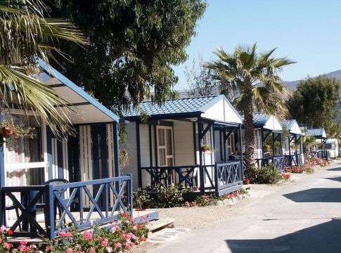 Las pernoctaciones extrahoteleras en Andalucía aumentan un 5% en mayo y los viajeros suben un 12% Las pernoctaciones extrahoteleras siguen cayendo hasta el 75%