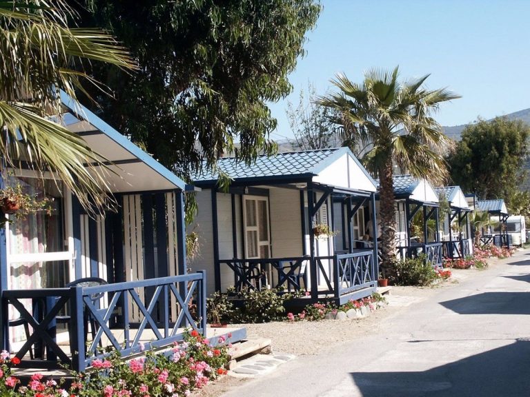 Las pernoctaciones extrahoteleras siguen cayendo hasta el 75%