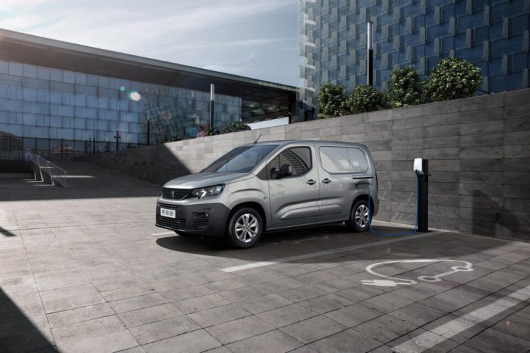 Peugeot lanzará en el segundo semestre el e-Partner, la versión eléctrica de su modelo 'made in Spain'