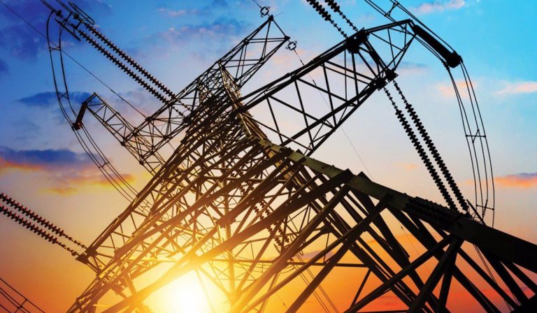 El precio de la luz vuelve a subir y alcanza su segundo mayor nivel en enero